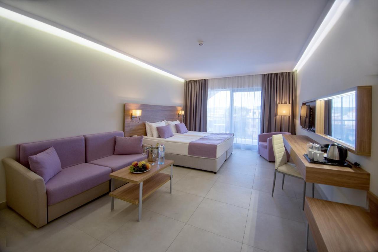 Belvedere Hotel Πριμόρσκο Εξωτερικό φωτογραφία